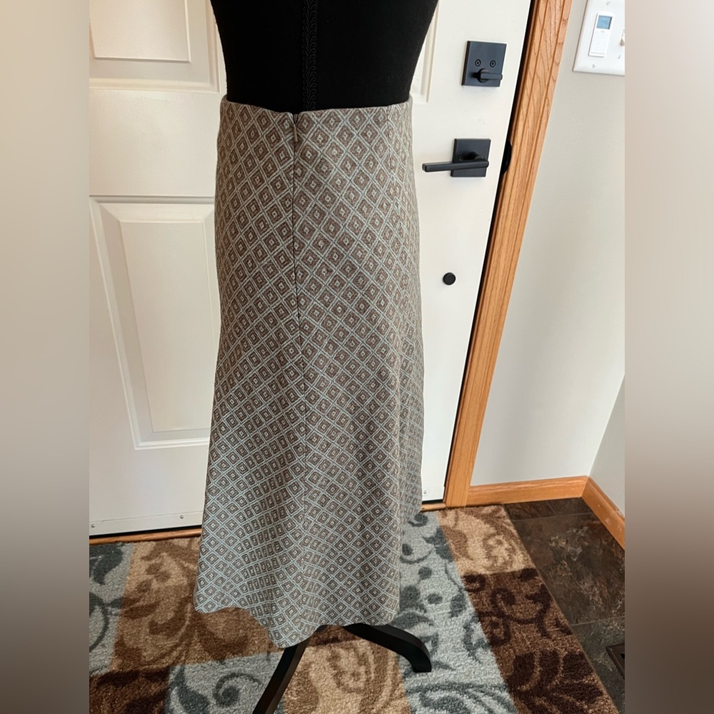 Boden A-Line Skirt in Gray Diamond Pattern - Picture 4 of 16